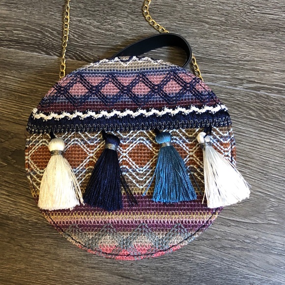 Tribal Cross Body - Picture 2 of 5